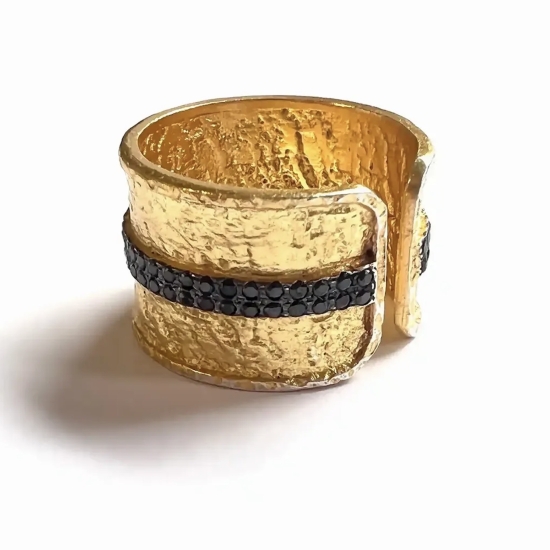 ADJUSTABLE RING | Hammered Gold-Plated Brass & Zirconium Inlays