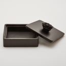 BLACK ROSE | Decorative acacia wood box decorated with a ceramic flower