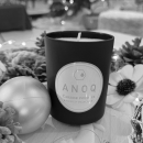 CARESSE POUDRÉE | Scented candle in black lacquered glass 180 grs