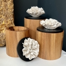 CYLA S | Boîte décorative en bois ornée d'une fleur en porcelaine