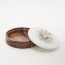 OKO XL | Decorative acacia wood box decorated with a ceramic flower