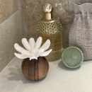 MARGO | Ceramic and acacia wood floral diffuser