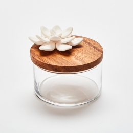 LOTUS S | Transparent glass and wood box decorated with a porcelain flower